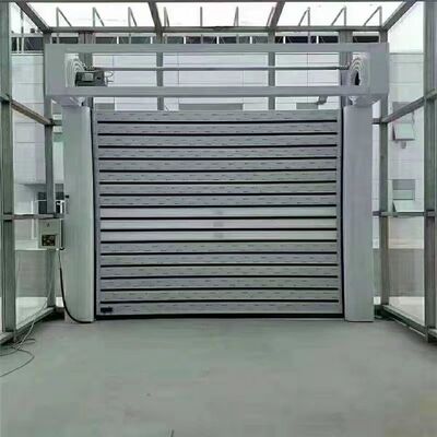 Pintu Rolling Shutter Paduan Aluminium Berat Kotor 300.000kg dengan Perlindungan IP55 dan Suhu Kerja -35 hingga 65°C