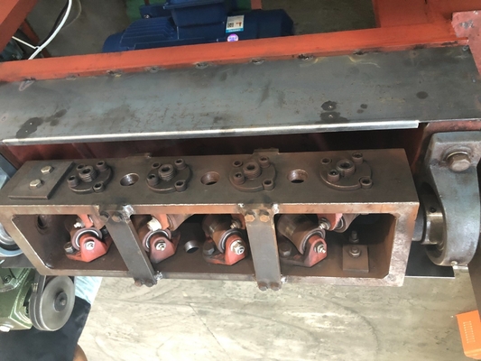 Mesin Kecepatan Tinggi 5-12mm Coil Steel Bar Straightening and Circulating untuk Tegangan 380V